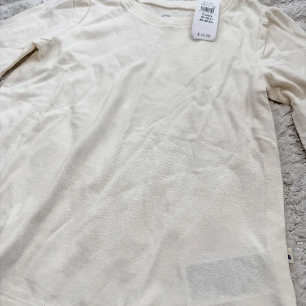NWT - Gap baby Toddler Girl Cream Long Sleeve Light Weight Tee - Size 3T